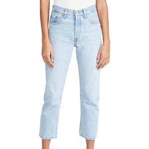 EUC Levi's 501 Crop Light Wash Straight Jeans 28